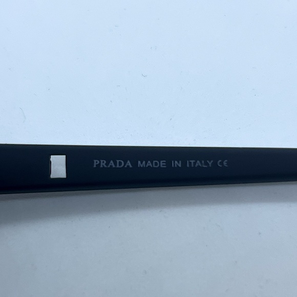Black Prada Everyday Polarized Sunglasses (Brand New) - Picture 4 of 6
